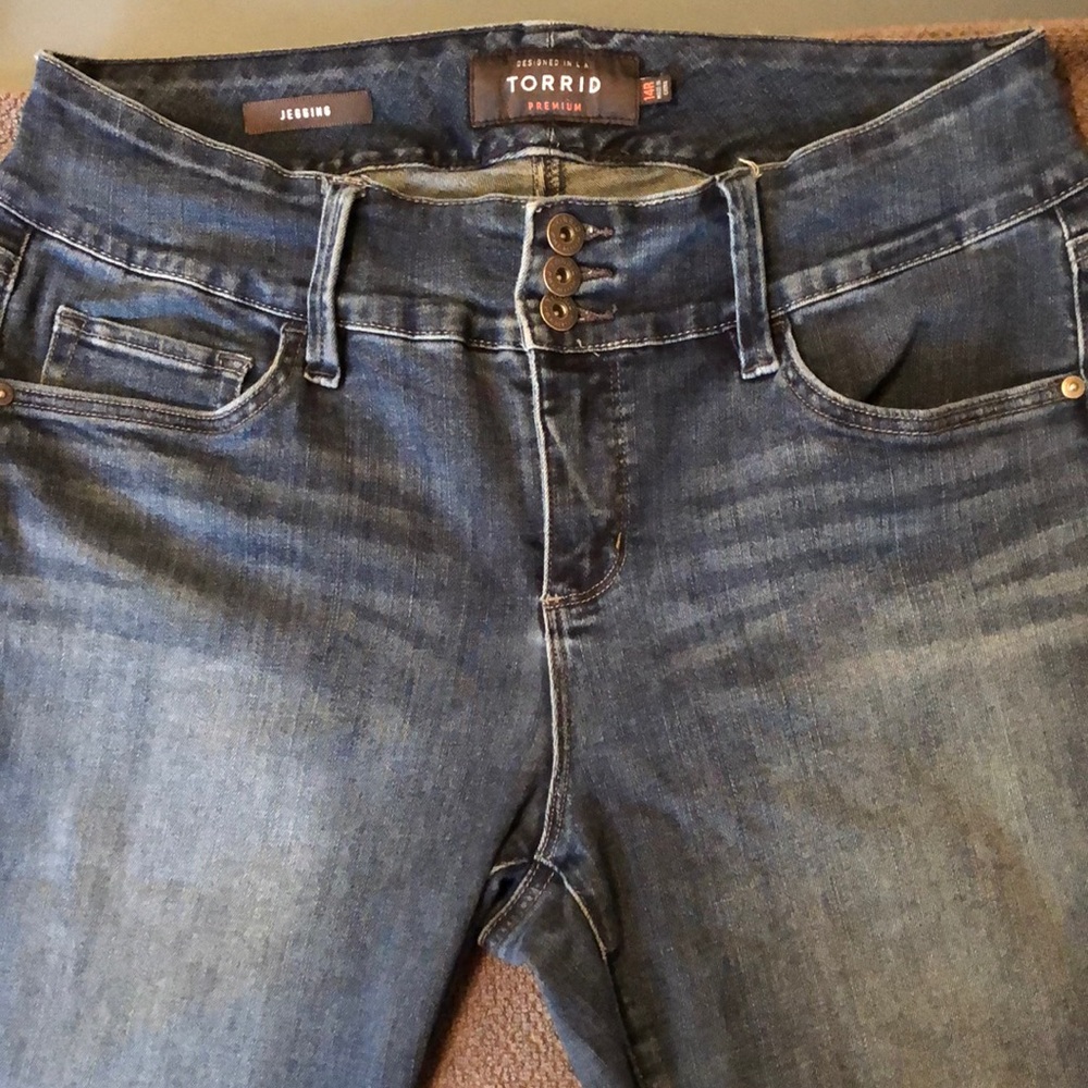 Dark Wash Premium Jegging
